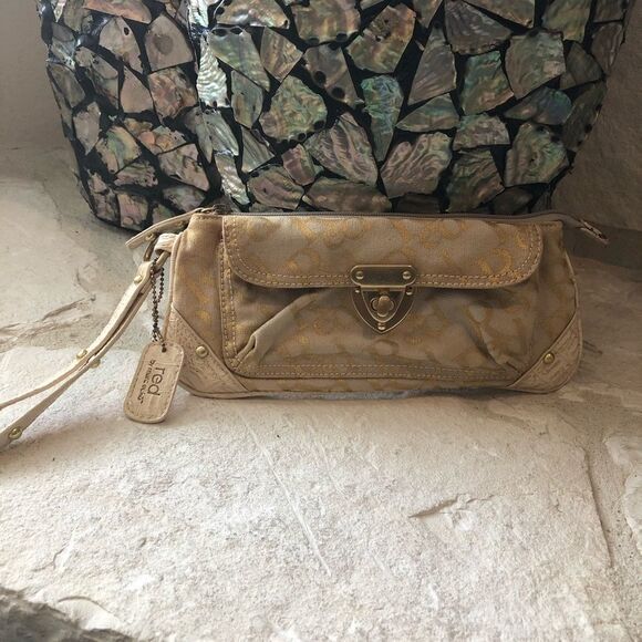 Red By Marc Ecko Wristlet Clutch - Picture 1 of 8